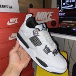 Nike Air Jordan 4 Retro