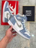 Orijinal/İthal Air Jordan 1 Mid "Hyper Royal" - Görsel 2