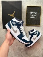 Nike Air Jordan 1 Mid Lacivert - Görsel 2